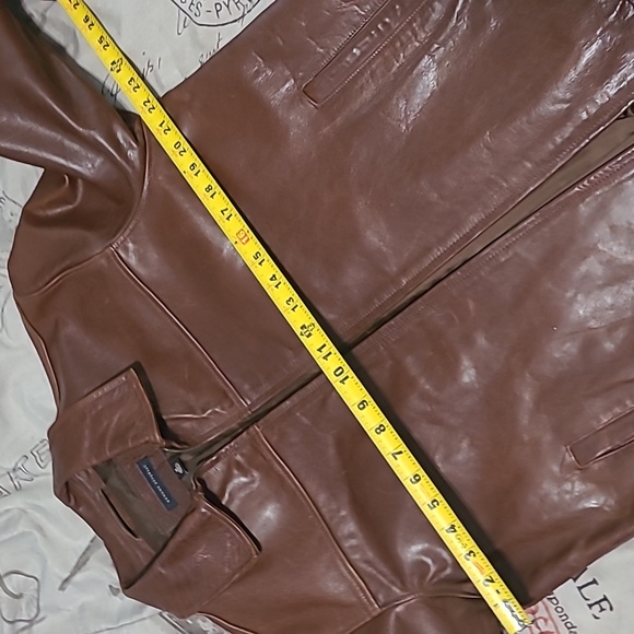 Leather jacket - Picture 12 of 12